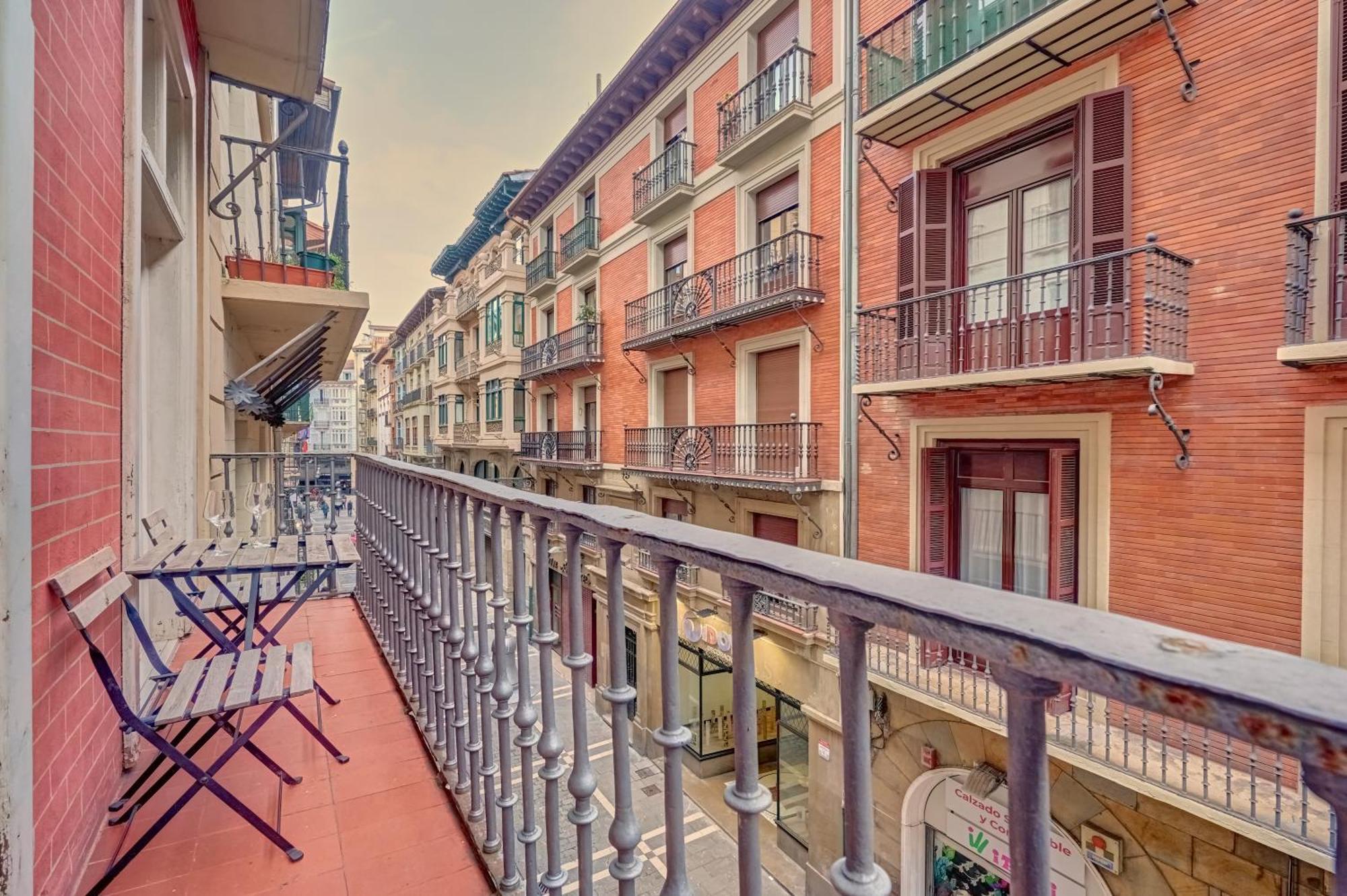 Heart Of Pamplona Apartments III By Clabao Extérieur photo